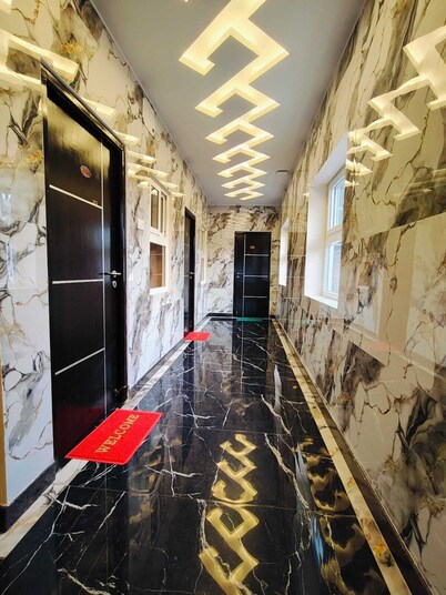 Sri Kandhan Residency