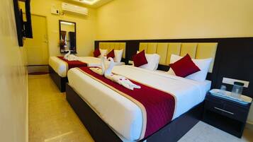 Kamar Quadruple Deluks | Seprai katun Mesir, seprai premium, Wi-Fi gratis, dan seprai linen