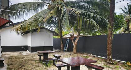 OYO 91244 Aufa Chalet