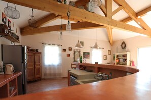 Fridge, microwave, oven, stovetop - Holiday Home with Private Pool, Vagnas (Vagnas)