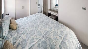 2 bedrooms