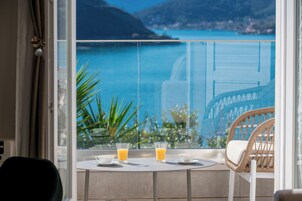 Room (Santa) | Terrace/patio