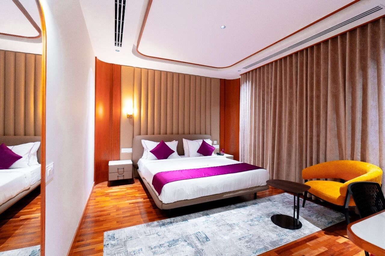 Suite, vista a la ciudad | Escritorio, espacio para trabajar con laptop y wifi gratis 