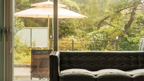 Basic Room, 2 Bedrooms (Room 101) | 1 bedroom, free WiFi - Gyeongju Sky Flower Astro Pool Villa (Gyeongju)