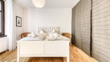 3 bedrooms, iron/ironing board, travel crib, free WiFi