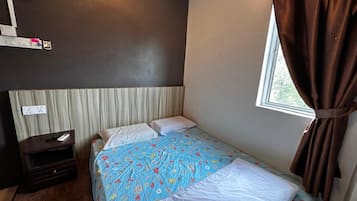 Free WiFi, bed sheets