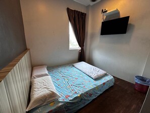 Quarto casal luxo | Wi-Fi de cortesia, roupa de cama