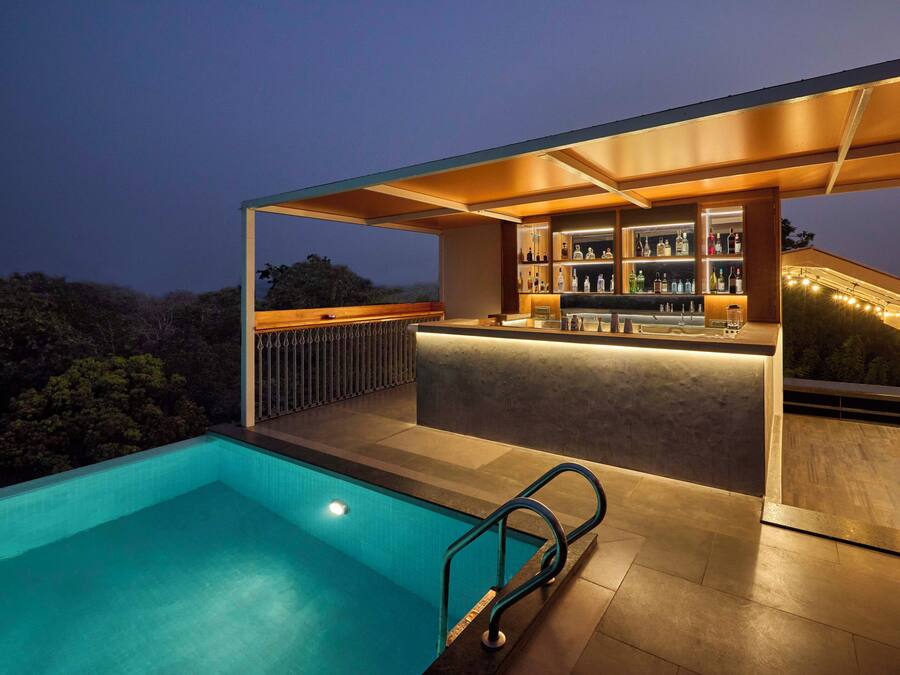 Bar à beira da piscina