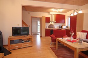 Smart-TV, Kamin, Videospiele, Tischtennisplatte