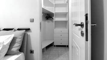 Apartment, Stadtblick | Bügeleisen/Bügelbrett, kostenlose Babybetten, kostenloses WLAN