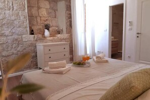 2 Schlafzimmer, Reisekinderbett, kostenloses WLAN