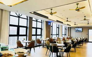Restaurant - Yishang Hotel  (Chengmai)