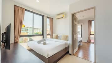 Free WiFi, bed sheets