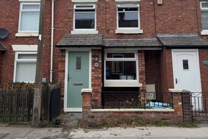 Exterior - Winsford Woodford Cottage - Sleeps 6 - Pets Ok (Winsford)