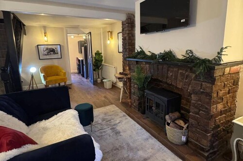 Winsford Woodford Cottage - Sleeps 6 - Pets Ok