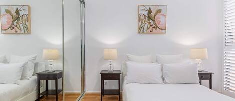 2 chambres, fer et planche Ă repasser, Wi-Fi, draps fournis