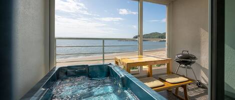 ห้องเบสิก, 1 ห้องนอน (Room 201 (Ocean View / Spa)) | 1 ห้องนอน, Wi-Fi ฟรี