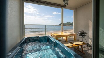 Basic Room, 1 Bedroom (Room 201 (Ocean View / Spa)) | 1 bedroom, free WiFi