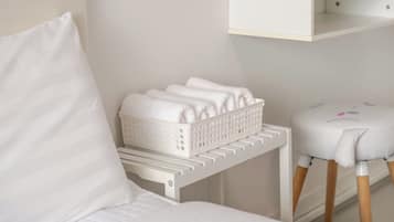Basic Room, 2 Bedrooms (Family Room 1F(Room 101, 103)) | 1 bedroom, WiFi (free)