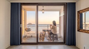 Basic Room, 3 Bedrooms (Family Room 3F(Room 303, 304)) | 1 bedroom, WiFi (free) - The Seaside Taean (Taean)