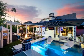 Pool - Luminosity Escape • Pool • Hot Tub • Dog-friendly (Scottsdale)