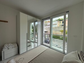 1 camera, ferro/asse da stiro, accesso a Internet, lenzuola