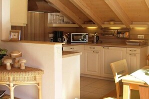 Dining - Holiday apartment with 2 bedrooms (Garmisch-Partenkirchen)