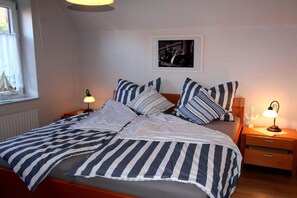 3 slaapkamers, een strijkplank/strijkijzer, gratis wifi