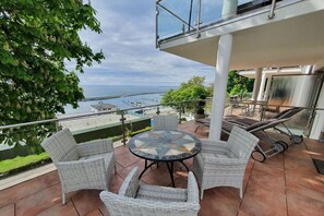 Outdoor dining - One-bedroom apartment (Sassnitz)