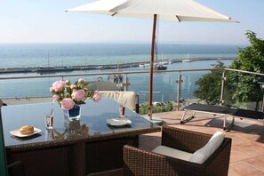 Outdoor dining - One-bedroom apartment (Sassnitz auf Rügen)