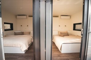 Free WiFi, bed sheets