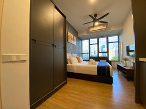 Deluxe Studio, City View | Iron/ironing board, free WiFi - Ceylonz Suites by Stayla (Kuala Lumpur)