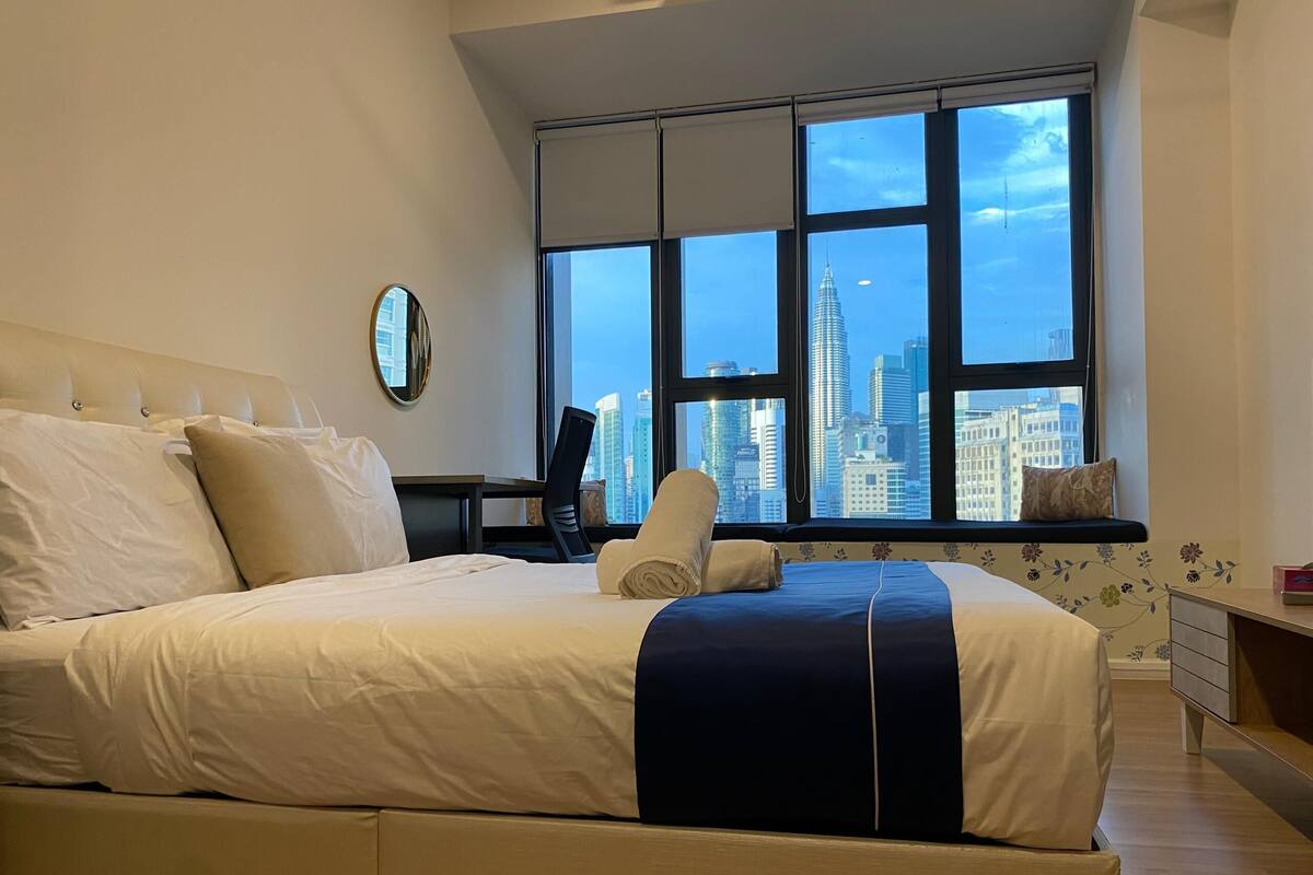 Iron/ironing board, free WiFi