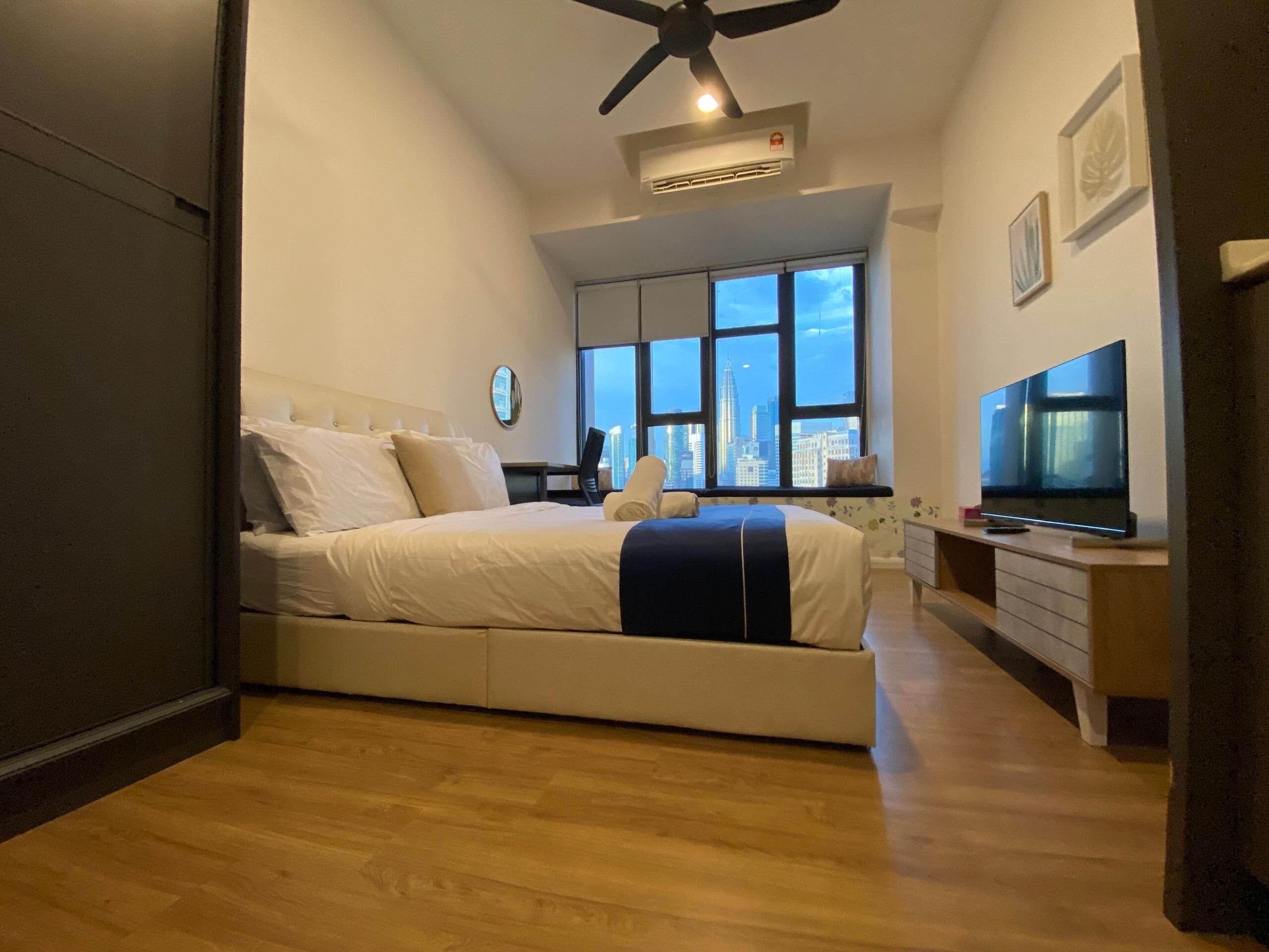 Iron/ironing board, free WiFi