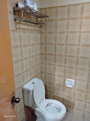 Hårtørrer, håndklæder