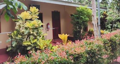 Camiguin Lanzones Resort - Dormitory room 5 Pax