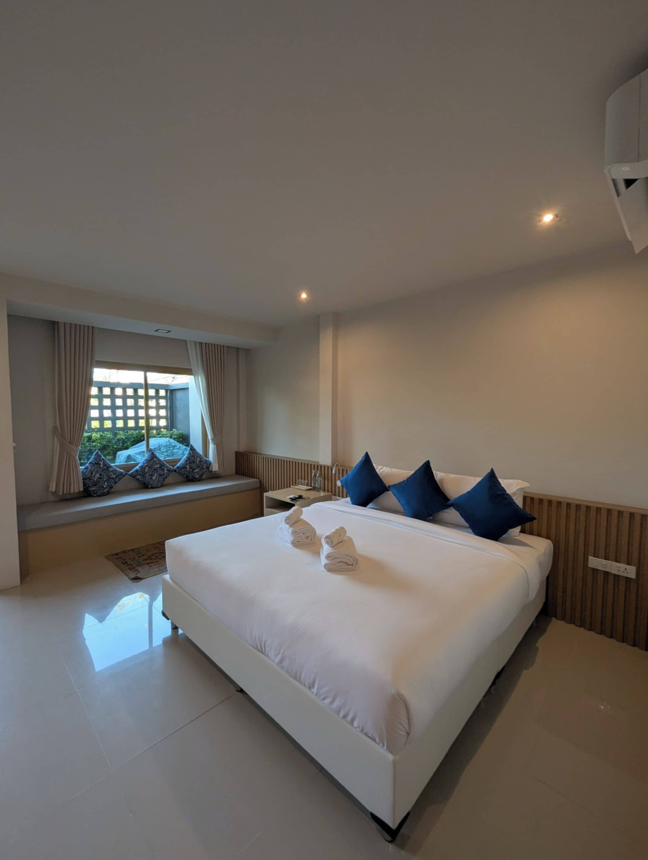 Grand tweepersoonskamer | Een kluis op de kamer, gratis wifi, beddengoed