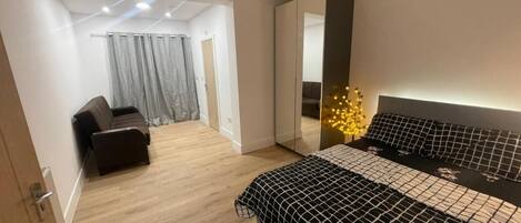 1 bedroom, iron/ironing board, internet