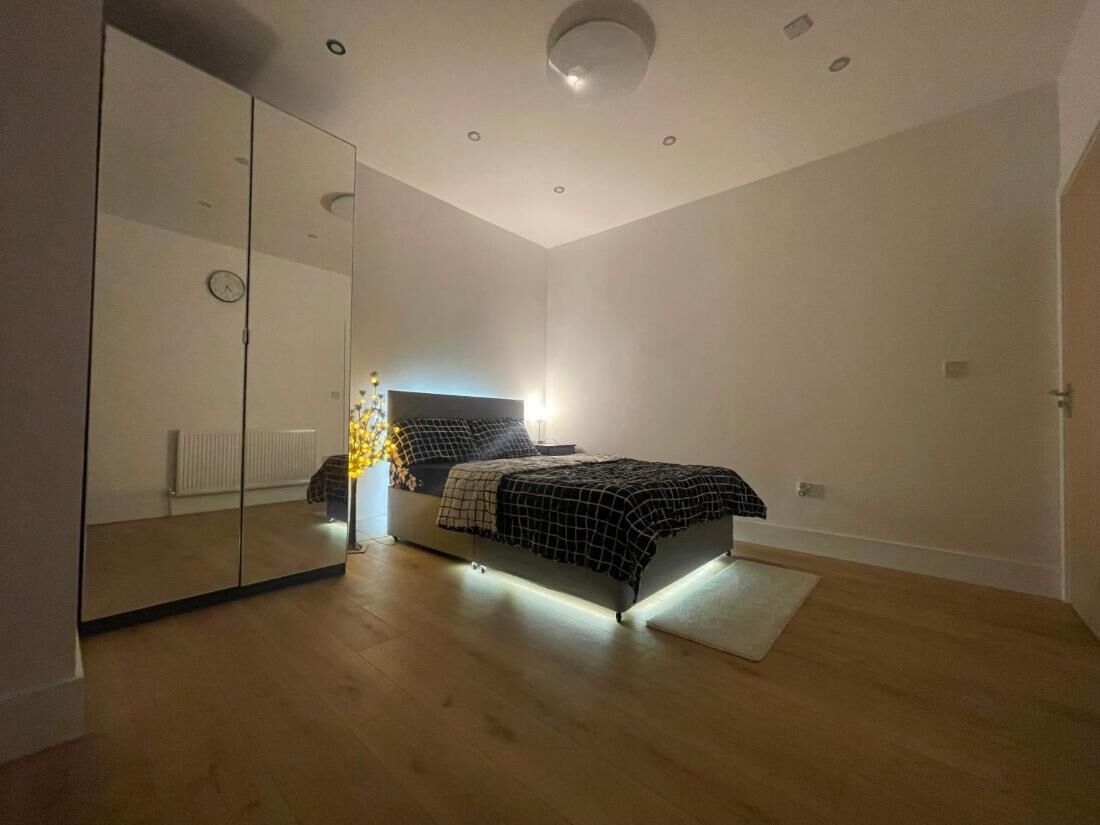 1 soverom, strykejern/-brett og internettilgang