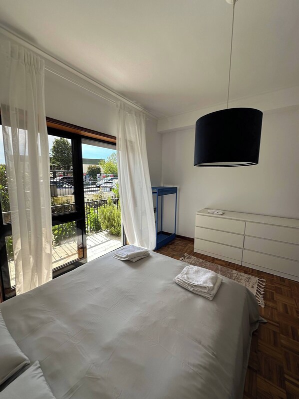 2 chambres, accès Internet, draps fournis