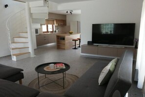 Smart TV - House Serenity with Pool (Vrgorac)