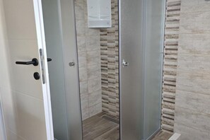 Shower, hair dryer - Apartment Angir Martina with sea view (Brodarica)