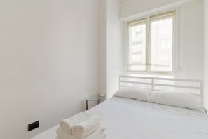 2 bedrooms, iron/ironing board