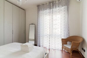2 bedrooms, iron/ironing board - GuestHost - Elegant 70 square meters apartment, perfect for four people, located on the second floor of a building with an elevator (NOT accessible to guests with disabilities).The property is conveniently located just a few meters from the metro station (Milan)
