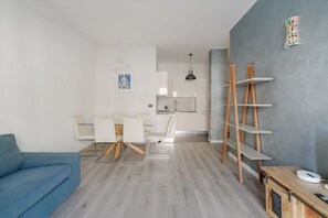 TV - GuestHost - Elegant 70 square meters apartment, perfect for four people, located on the second floor of a building with an elevator (NOT accessible to guests with disabilities).The property is conveniently located just a few meters from the metro station (Milan)