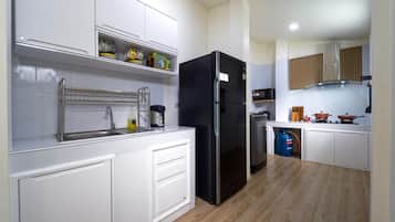 Villa, 3 Bedrooms, Non Smoking, Pets not allowed | Private kitchen