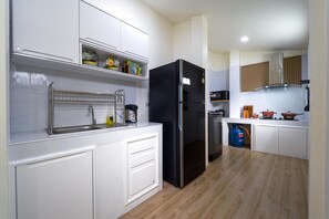 Villa, 3 Bedrooms, Non Smoking, Pets Not Allowed | Private kitchen