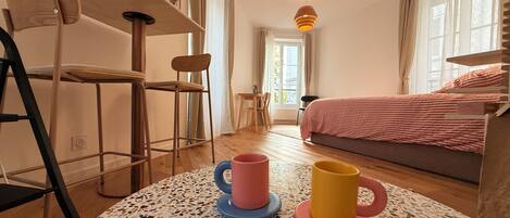 Accès Internet, draps fournis