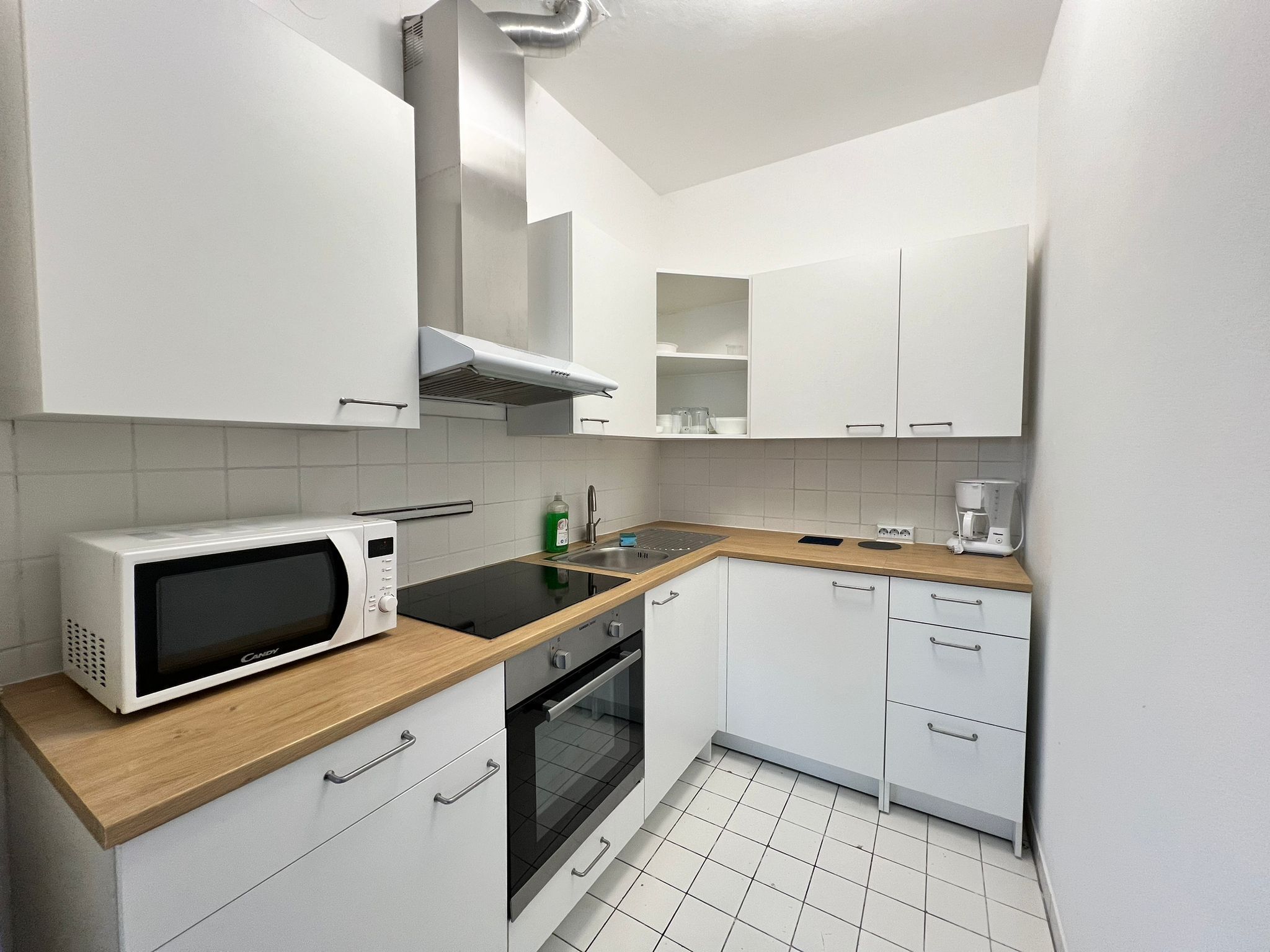 Basic Apartment | Private kitchen