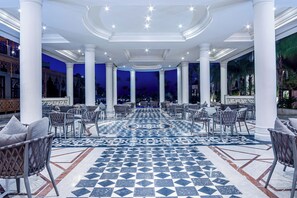 Restaurant - Grand Palace Couples only 18 years plus (Hurghada)